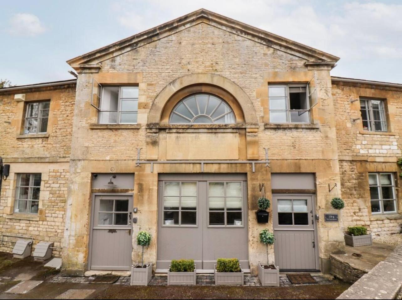 No.4 The Old Coach House